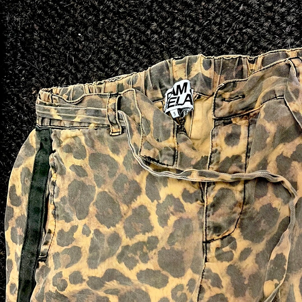 Pam and Gela animal print pant